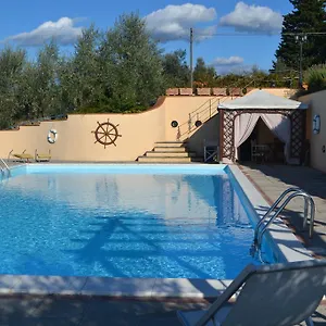  Apartment Turignano Italien