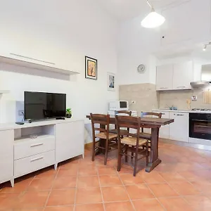 A Different Side Of Apartamento
