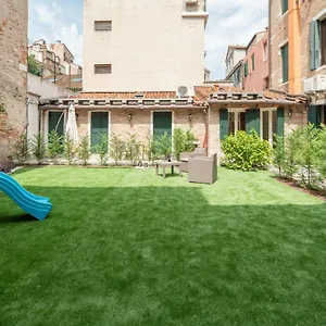 Corte Dei Santi Veneza