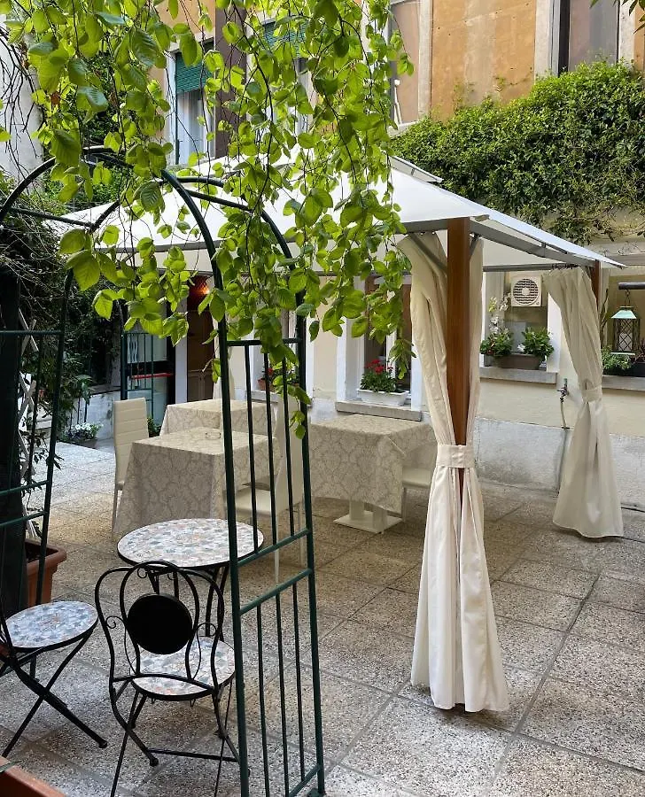Hotel Apostoli Garden Venedig